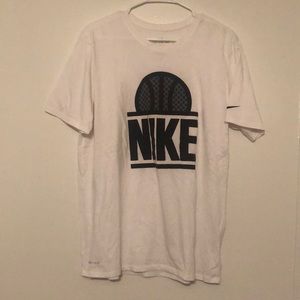 Nike t shirt